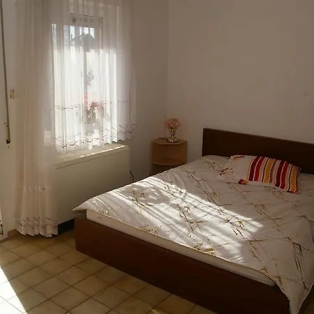 Konig Innenhof Apartment