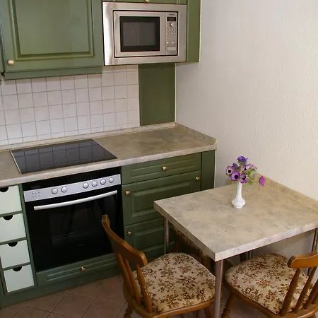 Apartment Konig Innenhof Konigsbruck